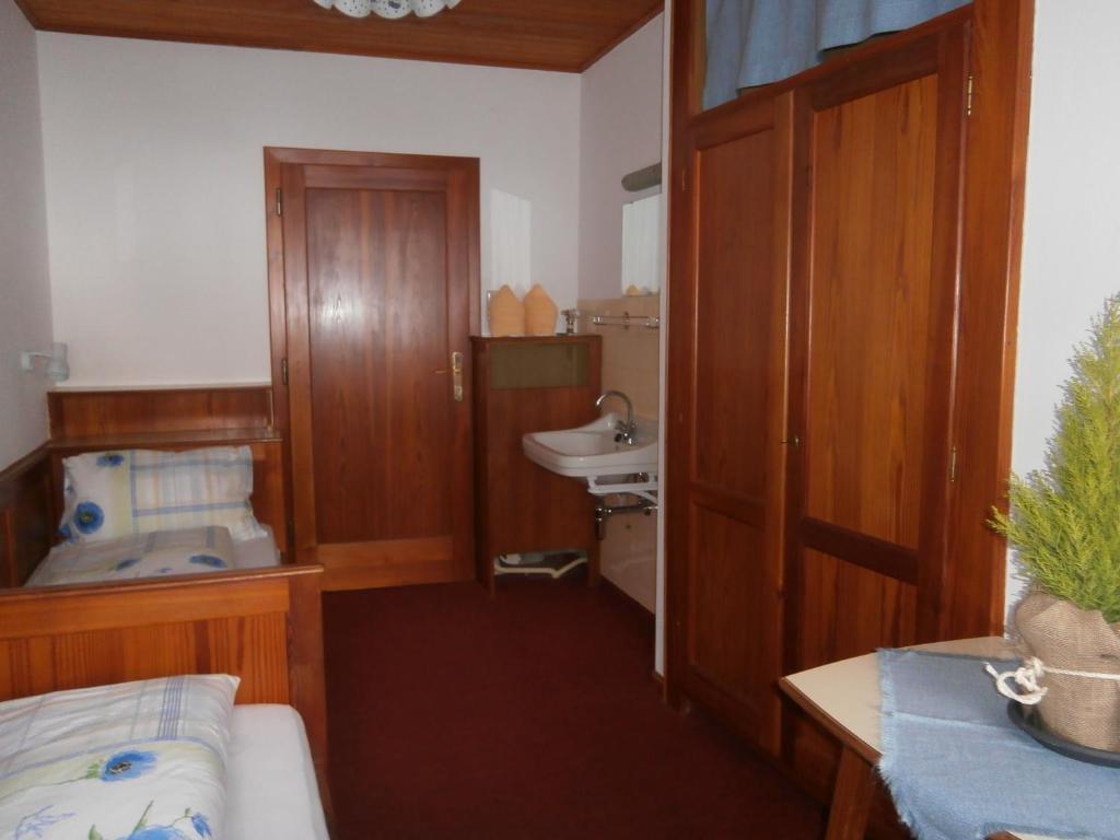 Отель Gasthof Untere Valentinalm Plocken Номер фото